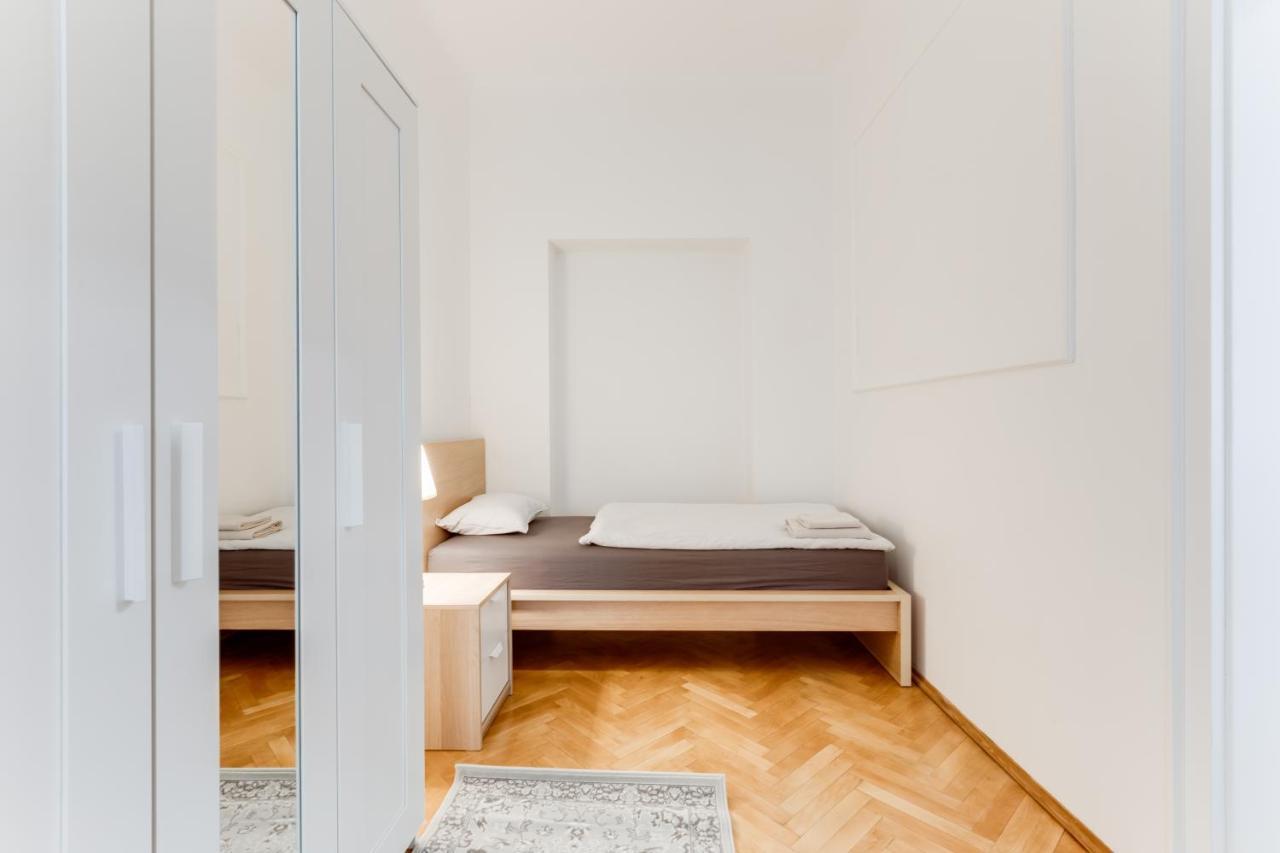 Lovely Apartments Heart Of Praga Exterior foto